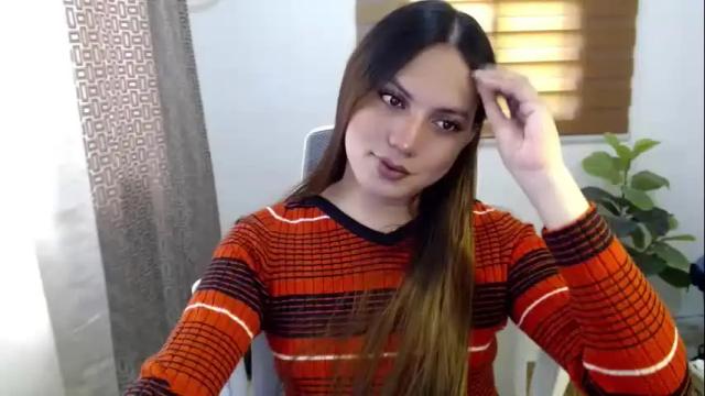 Image 7 of xxjulielovesyouxx Stream on Chaturbate on 1 month ago