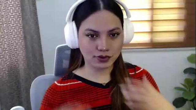 Thumbnail 3, xxjulielovesyouxx's Stream at Chaturbate, 1 month ago