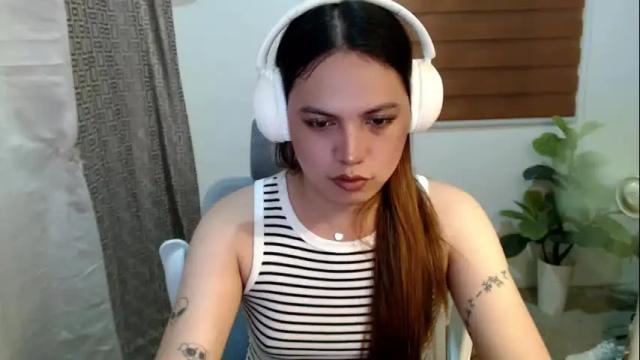 Thumbnail 1, xxjulielovesyouxx's Stream at Chaturbate, 1 month ago