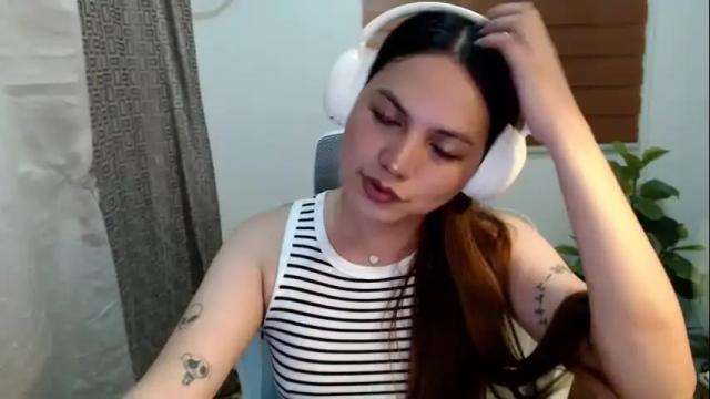 Image 7 of xxjulielovesyouxx Stream on Chaturbate on 1 month ago