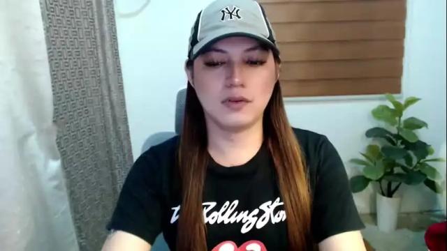 Image 10 of xxjulielovesyouxx Stream on Chaturbate on 1 month ago