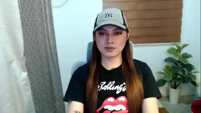 Image 3 of xxjulielovesyouxx Stream on Chaturbate on 1 month ago
