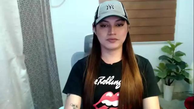 Image 6 of xxjulielovesyouxx Stream on Chaturbate on 1 month ago