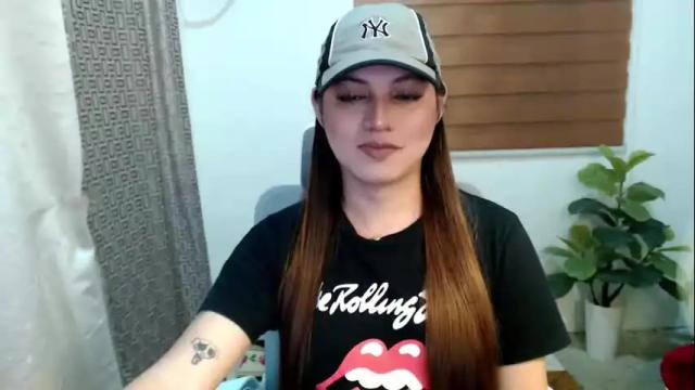 Image 8 of xxjulielovesyouxx Stream on Chaturbate on 1 month ago