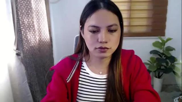 Image 12 of xxjulielovesyouxx Stream on Chaturbate on 1 month ago