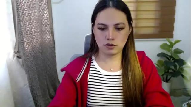 Image 7 of xxjulielovesyouxx Stream on Chaturbate on 1 month ago