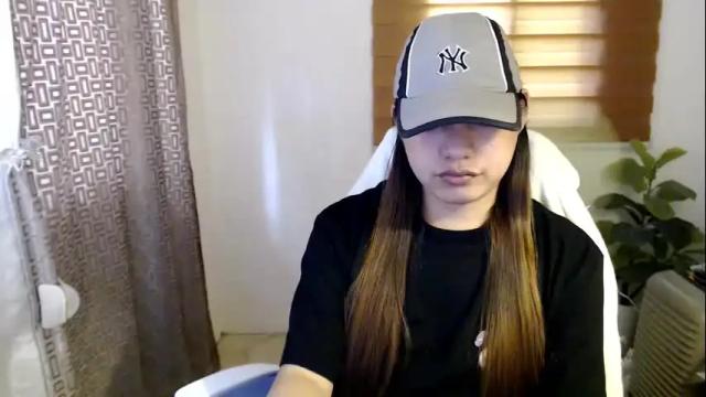 Image 7 of xxjulielovesyouxx Stream on Chaturbate on 13 days ago