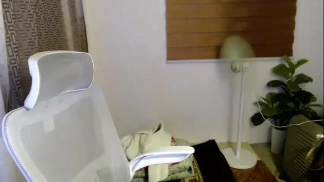 Image 8 of xxjulielovesyouxx Stream on Chaturbate on 2 days ago
