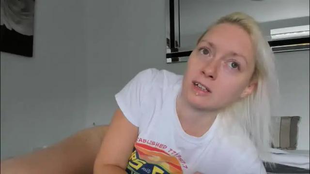 Image 4 of xxkimber_bentonxx Stream on Chaturbate on 2 months ago