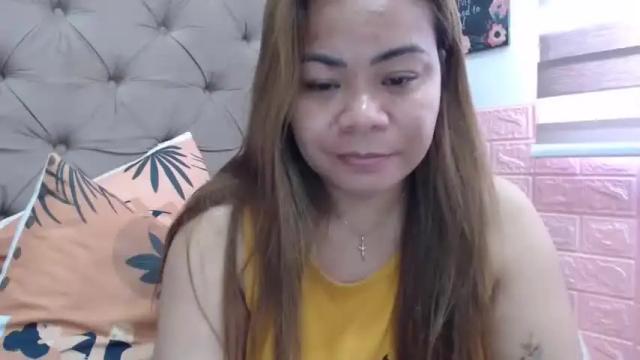 Image 3 of xxkryzelxx Stream on Chaturbate on 16 months ago