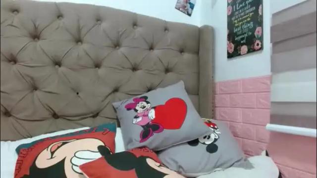 Image 11 of xxkryzelxx Stream on Chaturbate on 2 months ago