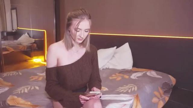 Image 3 of xxlika Stream on Chaturbate on 14 months ago