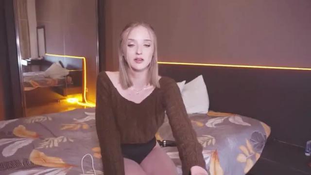Image 7 of xxlika Stream on Chaturbate on 14 months ago