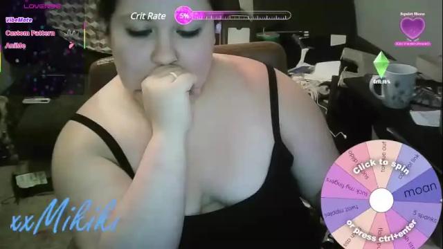 Image 3 of xxmikiki Stream on Chaturbate on 20 days ago