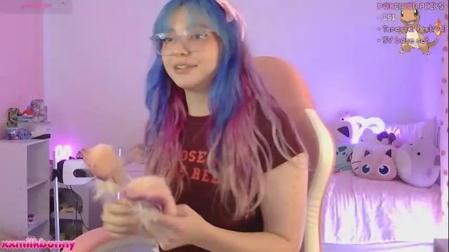 Image 3 of xxmilkbunny Stream on Chaturbate on 1 month ago