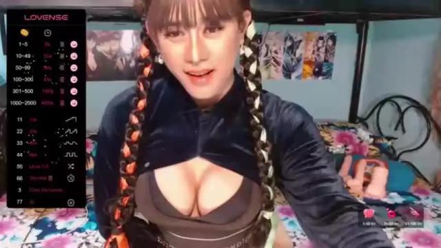 Image 8 of xxmissjuliaxx Stream on Chaturbate on 14 months ago