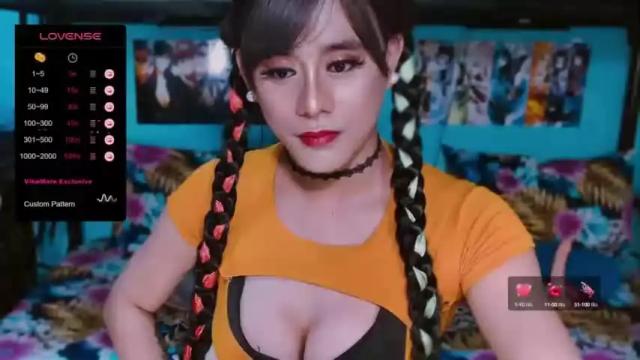 Image 4 of xxmissjuliaxx Stream on Chaturbate on 14 months ago