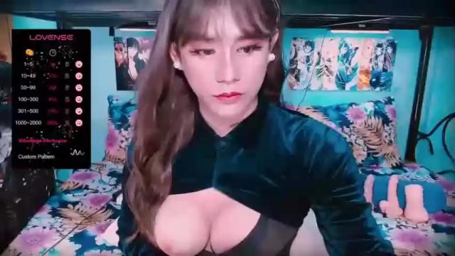 Image 10 of xxmissjuliaxx Stream on Chaturbate on 14 months ago