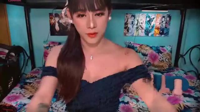 Image 2 of xxmissjuliaxx Stream on Chaturbate on 13 months ago