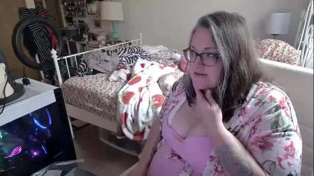Image 7 of xxstrawberryjanexx Stream on Chaturbate on 9 hours ago