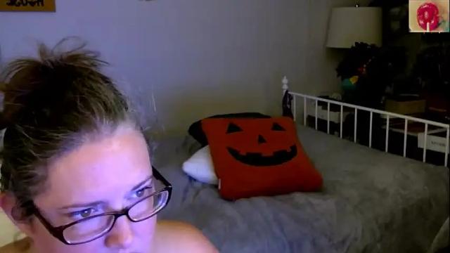 Image 3 of xxstrawberryjanexx Stream on Chaturbate on 1 month ago