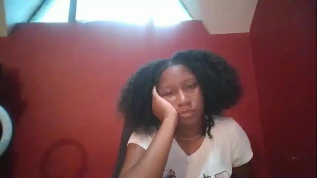 Image 7 of xxuniskellyxx Stream on Chaturbate on 4 months ago