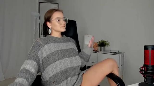 Thumbnail 1, xxx_leila's Stream at Chaturbate, 1 month ago