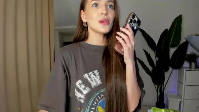 Thumbnail 3, xxx_leila's Stream at Chaturbate, 5 days ago
