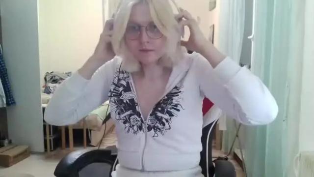 Image 8 of xxx_pretty_xxx Stream on Chaturbate on 16 months ago