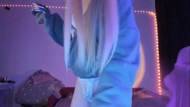 Image 3 of xxx_pretty_xxx Stream on Chaturbate on 1 month ago