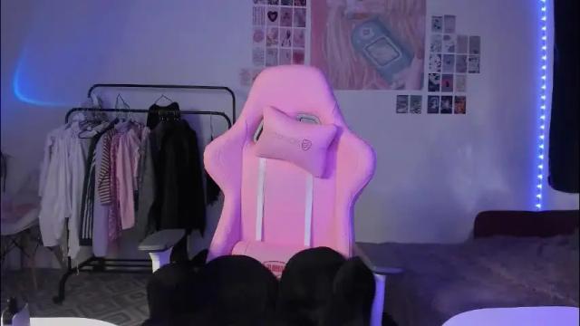 Image 2 of xxx_pretty_xxx Stream on Chaturbate on 1 month ago