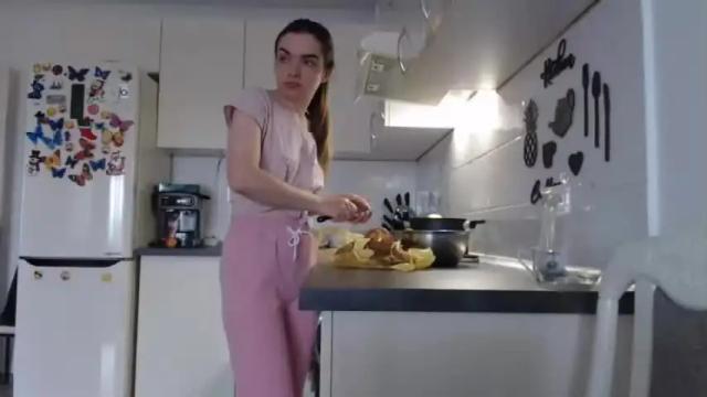Image 3 of xxxariell_sky_1 Stream on Chaturbate on 12 months ago