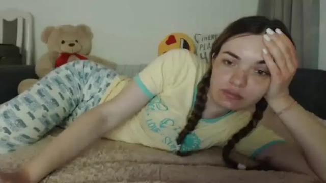 Image 2 of xxxariell_sky_1 Stream on Chaturbate on 12 months ago