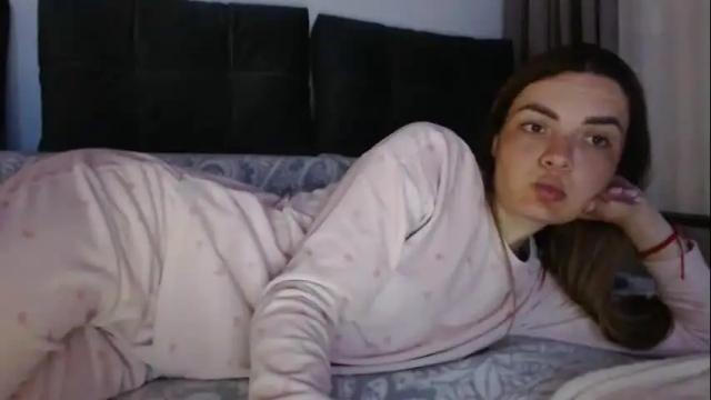 Image 2 of xxxariell_sky_1 Stream on Chaturbate on 1 month ago