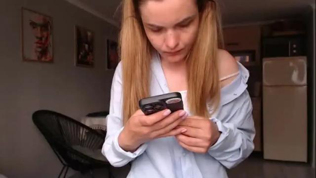 Thumbnail 3, xxxariell_sky_1's Stream at Chaturbate, 1 month ago
