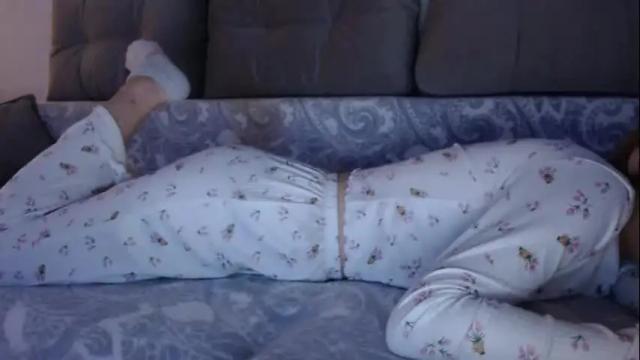 Image 2 of xxxariell_sky_1 Stream on Chaturbate on 1 month ago