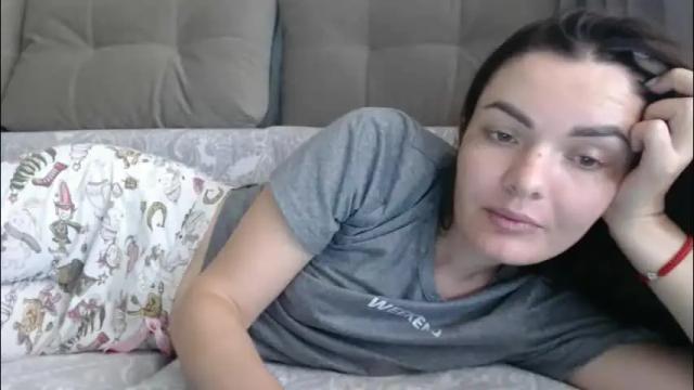 Thumbnail 1, xxxariell_sky_1's Stream at Chaturbate, 1 month ago