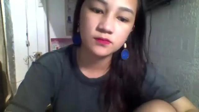 Image 11 of xxxiamyoursxx Stream on Chaturbate on 19 months ago
