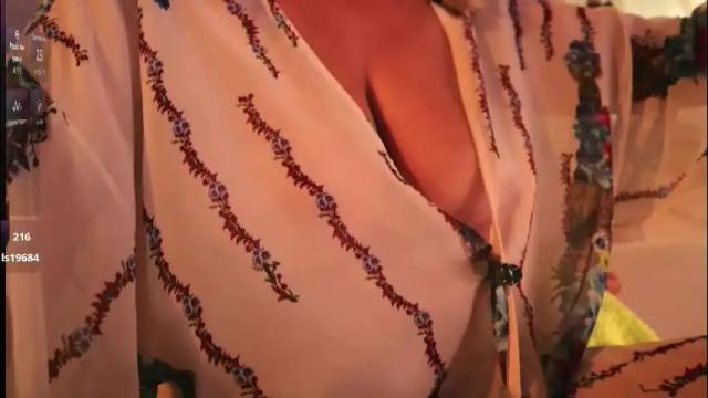 Image 8 of xxxoka Stream on Chaturbate on 1 month ago