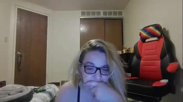 Image 4 of xxxpixiefeet85 Stream on Chaturbate on 7 days ago