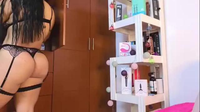 Image 6 of xxxtatianabustyxxx Stream on Chaturbate on 7 days ago