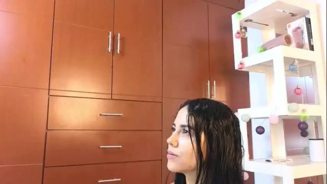 Image 2 of xxxtatianabustyxxx Stream on Chaturbate on 22 days ago