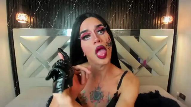 Image 3 of xxxtina_11 Stream on Chaturbate on 18 months ago