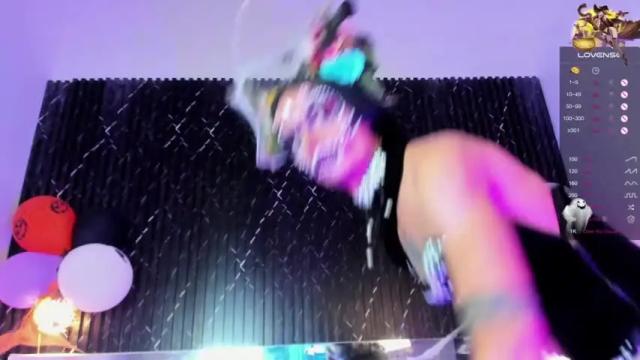 Image 11 of xxxtina_11 Stream on Chaturbate on 18 months ago