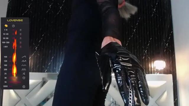 Image 3 of xxxtina_11 Stream on Chaturbate on 17 months ago