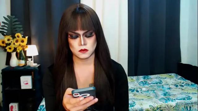 Image 2 of xyournightmarequeenx Stream on Chaturbate on 17 days ago