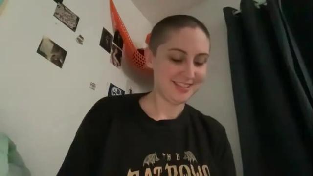 Image 4 of y0uvebeenjinxed Stream on Chaturbate on 3 months ago