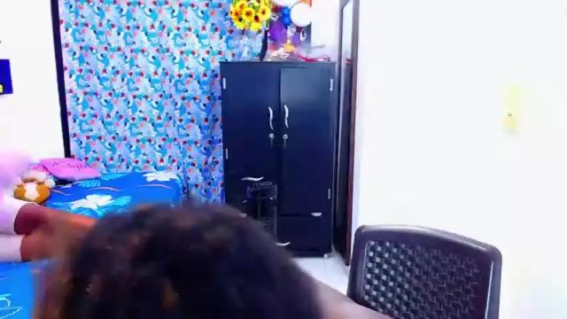 Image 4 of yadhi_deif Stream on Chaturbate on 18 months ago