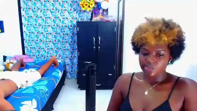 Image 6 of yadhi_deif Stream on Chaturbate on 18 months ago