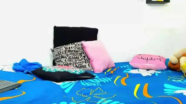 Image 7 of yadhi_deif Stream on Chaturbate on 18 months ago